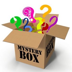 10 ITEMS WOMAN'S Mystery box!